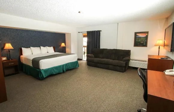 桑多尼爾站酒店