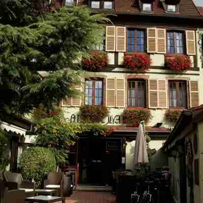 Hôtel Le Maréchal Hotel Exterior