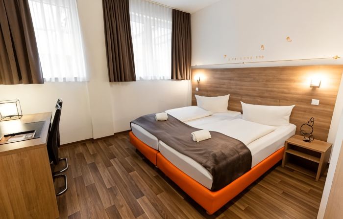 Orange Hotel und Apartments