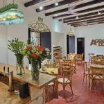 Agrado Guest House - พร้อมระเบียง