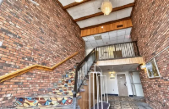 Howard Johnson by Wyndham Bangor Hotels in Bangor