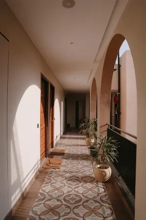 Kaas by Safarnama - Boutique Hotel Отели рядом с достопримечательностью «Sankat Mochan Hanuman Temple»