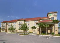 Holiday Inn Express Tampa N I-75 - University Area Hotel di Tampa