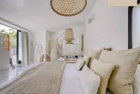 Mas Sainte Marie - Private Hot Tub Suites - Bed and Breakfasts