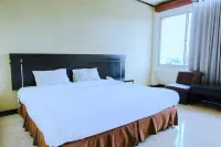 Hotel Bandung Permai Jember - Pools