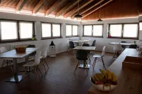 Al Trifoglio Hotels in Denno