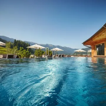 Holzhotel Forsthofalm