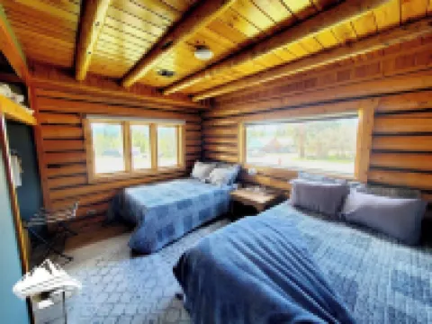 Comfortable Log Cabin w/AC ~ Downtown Seeley Lake!