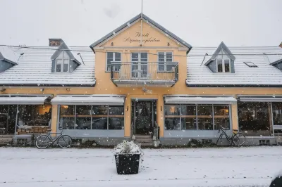 Köpmans Boutique Hotel & Bistro Hotels near Östra Kullaberg