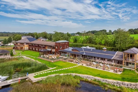 Wineport Lodge