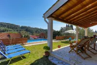 Green Family Villa