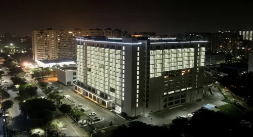 Hotel Cosmopolitan Hotels in Lucknow