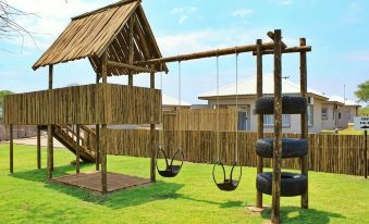 Tlou Safari Lodge