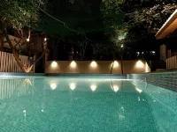 Honeywood Holiday Homes - Pools