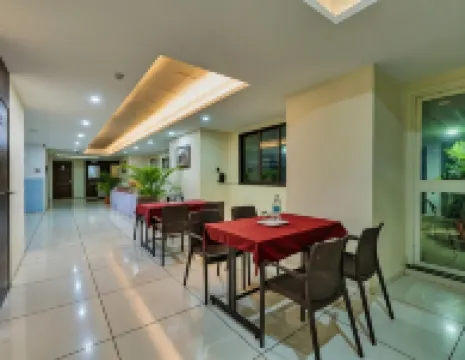 Hotel Galaxy Inn-Best Business Hotel in Kolhapur