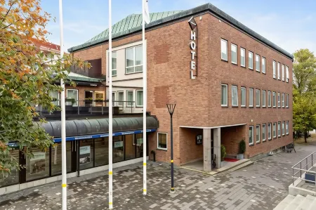 Best Western Hotel  Akersberga Отели в г. Окершберя