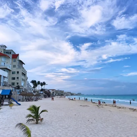 Cancun Plaza - Best Beach