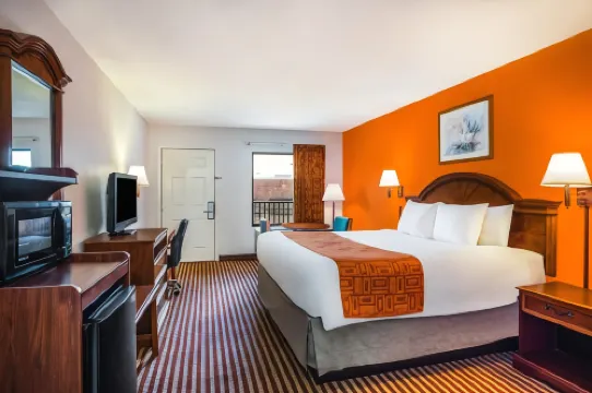 Howard Johnson by Wyndham Panama City Hotels in Bay County