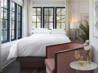 The Glenerin Inn Hotels near Erindale