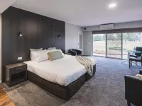 Yarrawonga Mulwala Golf Club Resort Hotels in Yarrawonga