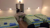 Herbert Valley Motel - parking