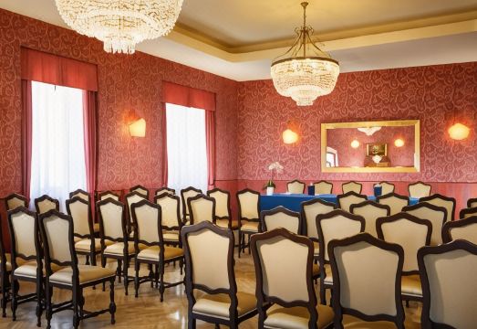 3. 호텔 티타노..