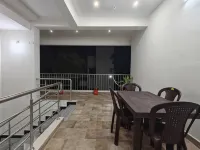 Stellar Stays Hotel di Periyamudaliyar Chavadi