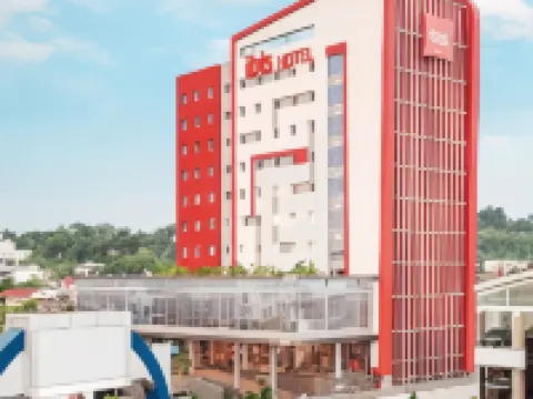 Ibis Manado City Center Boulevard Hotels in Manado