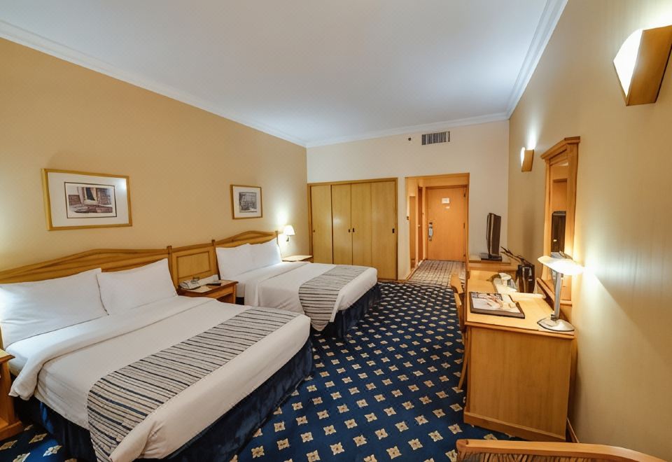 Grand Continental Hotel 레스토랑 이미지