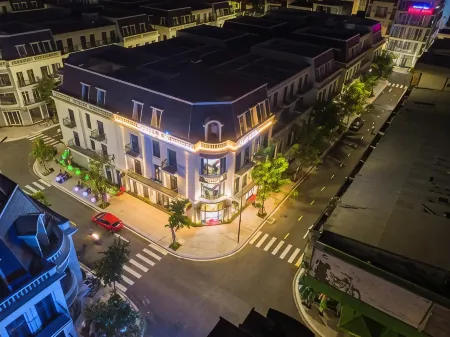 THU LE Hotel Отели в г. Tan Khanh Dong