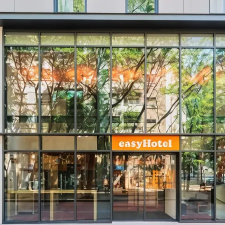 easyHotel Barcelona La Sagrera Отели рядом с достопримечательностью «Диагональ Мар»