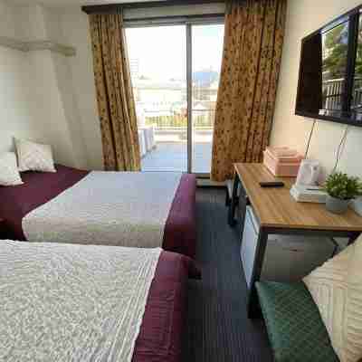 MR TOMO 富士 Rooms