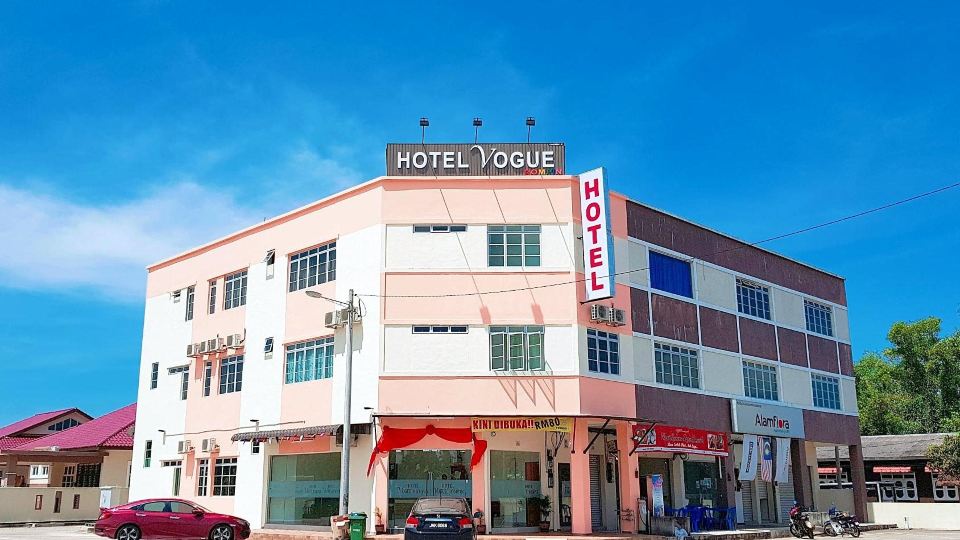 Hotel Vogue Rompin