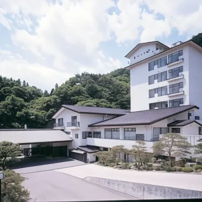 穴原温泉 いづみや 旧堀切邸周辺のホテル