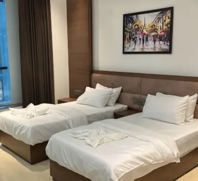 Hotel Midtown Aligarh 북스 카페 도서관 주변 호텔