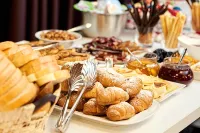 Brosse Garden - breakfast