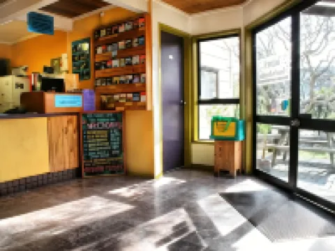 Tasman Bay Backpackers Hotels in Nelson