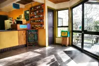 Tasman Bay Backpackers Hotels in Nelson