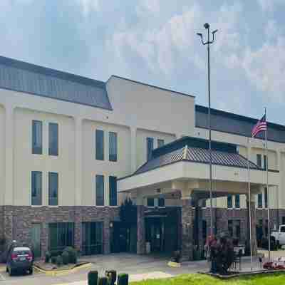 Comfort Inn & Suites Ardmore Hotel Exterior