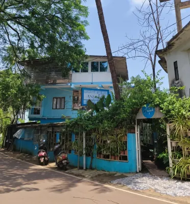 Anjoned Hostel & Cafe Hotel a 