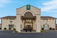 Quality Inn Airport - parking