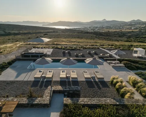 Korfi de Milo Hotels in Milos