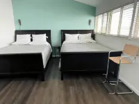 New! Lakefront 2-bedroom Condo. Newly remodeled. - Balkoner