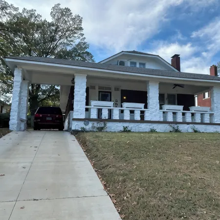 Spacious 4-bedroom house in brilliant Memphis with AC, WiFi