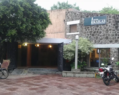 Hotel Kailas Hotels in Verul