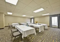 Comfort Inn & Suites at Stone Mountain