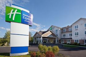 Holiday Inn Express & Suites TILTON - LAKES REGION by IHG