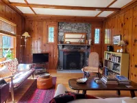 Charming Artist's Retreat