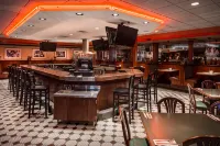 Holiday Inn WICHITA EAST I-35 by IHG - bar