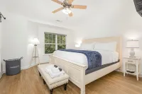 3 King Beds; Walk to Umstead; 5 Mi. to Airport; Lenovo Center; Quiet